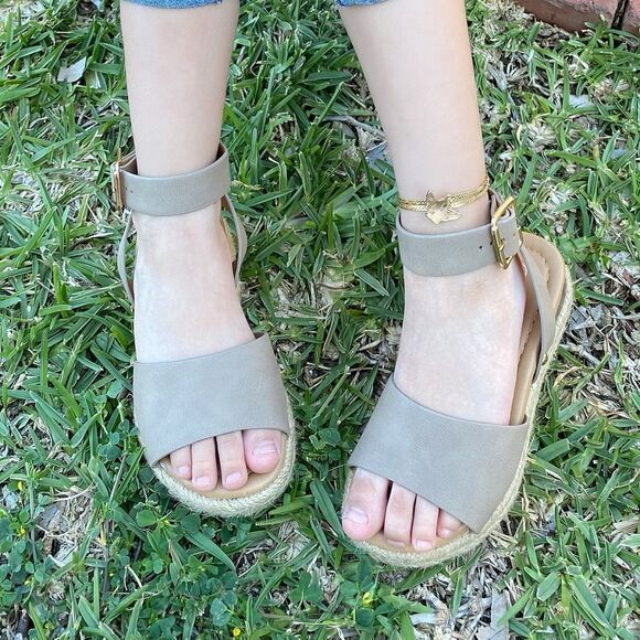 Little Girl Taupe Espadrilles Sandals - Picture 3 of 6